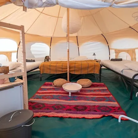 Surfana Camp Bloemendaal 豪华帐篷 奥弗芬