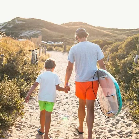 Surfana Camp Bloemendaal 奥弗芬