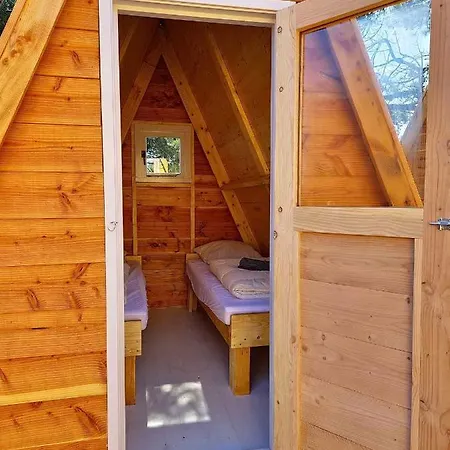 Luxe tent Surfana Camp Bloemendaal Overveen